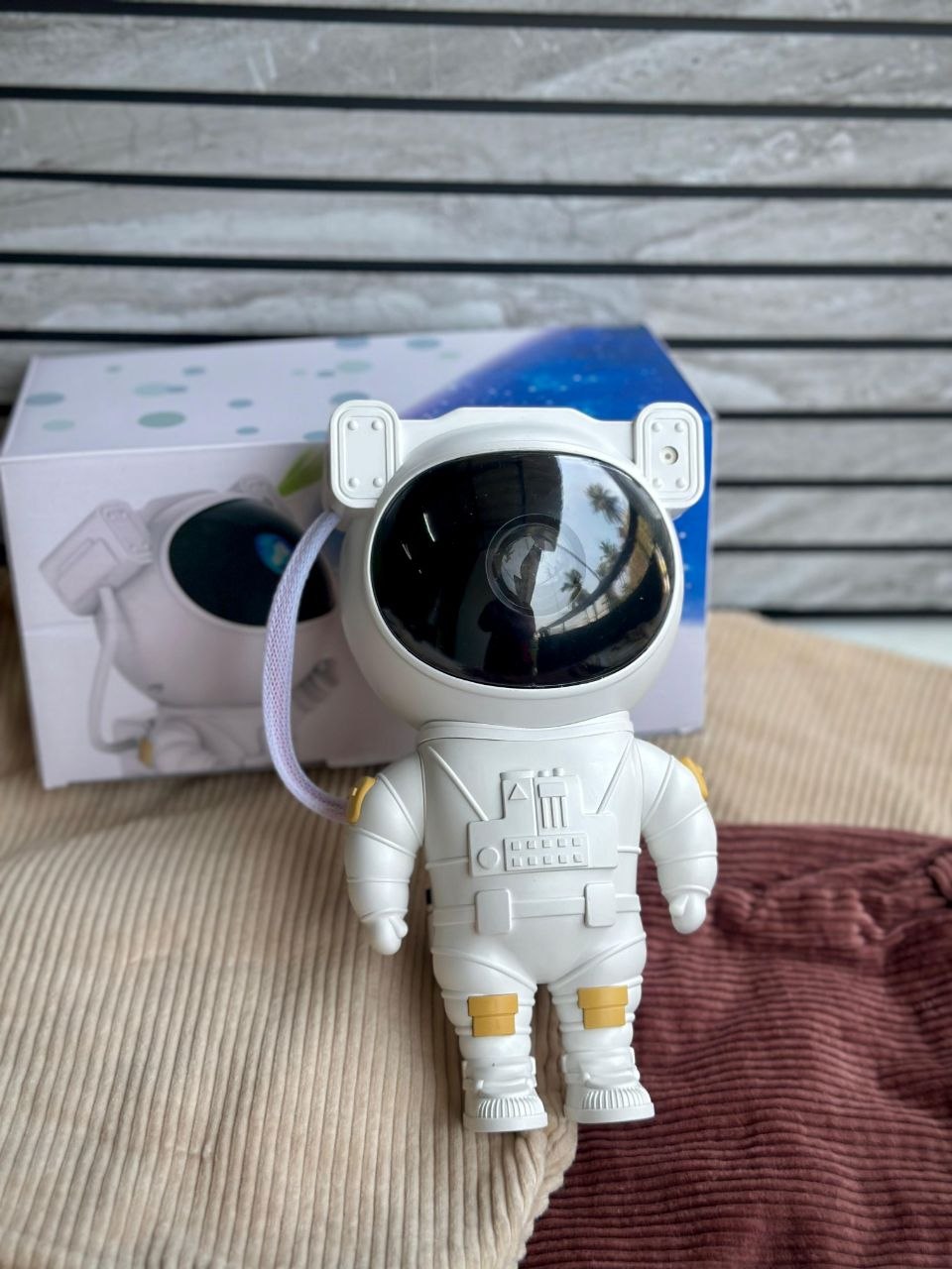 Astronaut Galaxy Star Projector Night Lamp for Kids & Adults