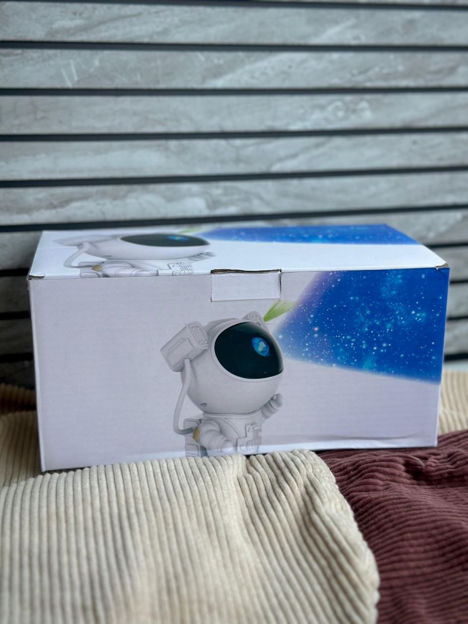 Astronaut Galaxy Star Projector Night Lamp for Kids & Adults