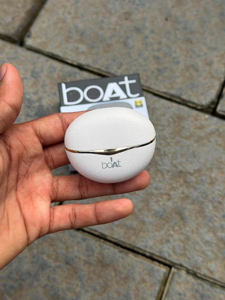 Trending airpods