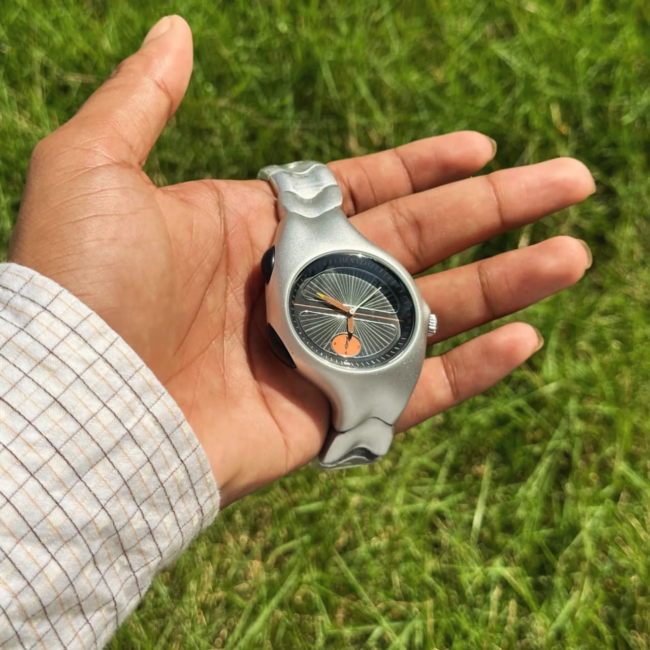 TRIAX Y2K WATCH